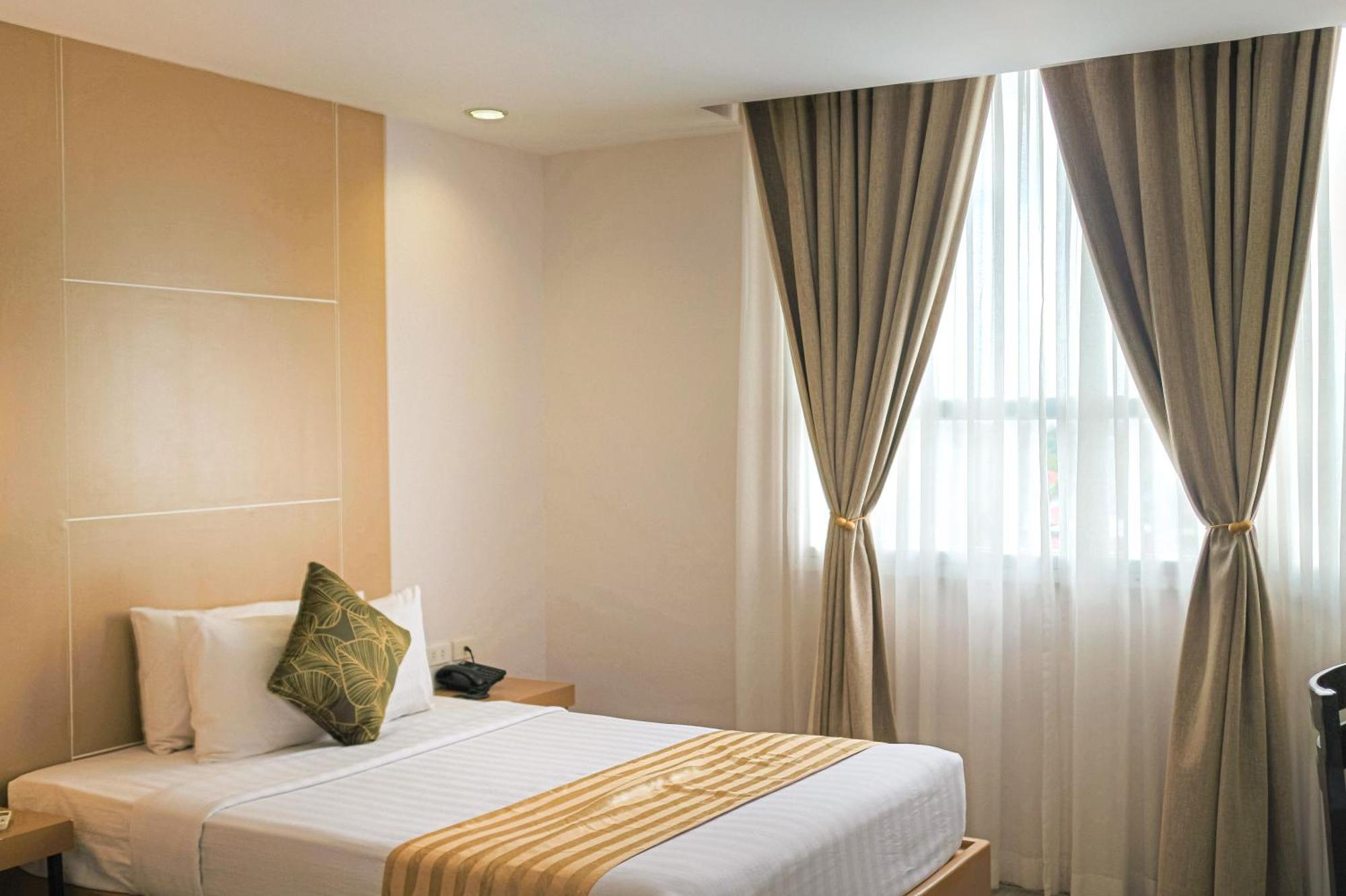Azzurro Hotel Анхелес Екстер'єр фото